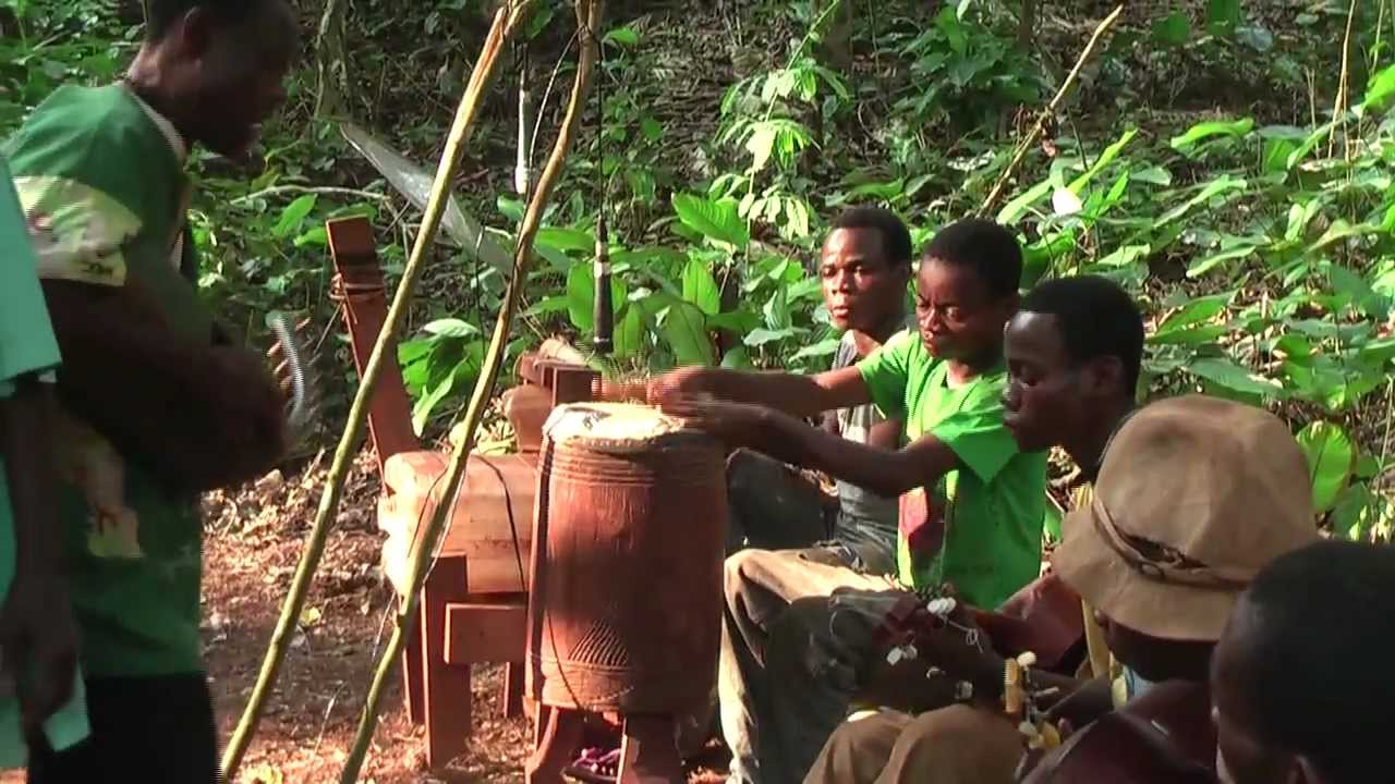 Baka at Gbiné singing 