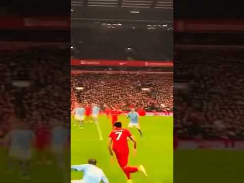 تصميم لويز دياز ضد لاعبيت مانشستر سيتي