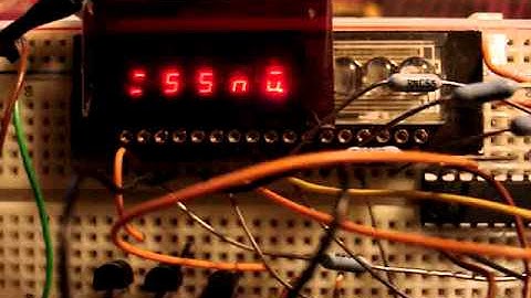 PIC Controlled 7 Segment Magnified Display