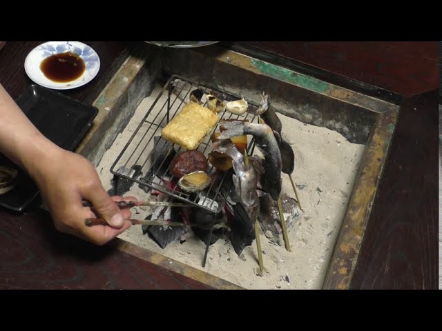 釣った魚で　囲炉裏焼き A Japanese traditional fireplace(hearth)