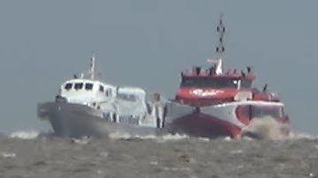 không ngờ tàu cao tốc superdong chạy tốc độ qua mặt express quá hay