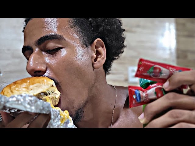 ASMR HAMBÚRGUER GOURMET DE 12 REAIS 🤤🇧🇷 #mukbang #asmr