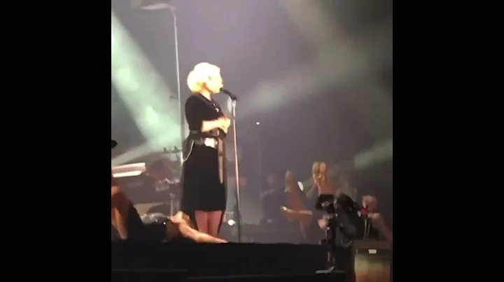 Lana Del Rey - Young & Beautiful (MITA Festival, Rio de Janeiro) | May 27, 2023