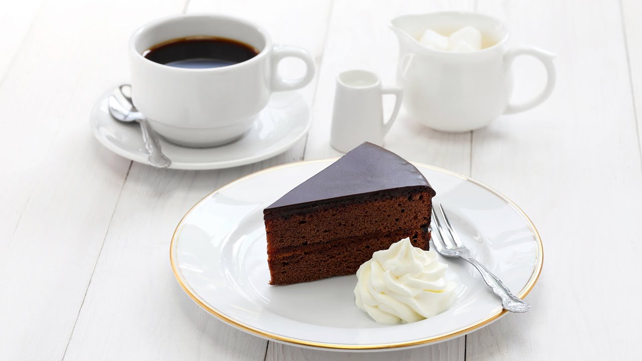The century-long cake war: Demel vs. Sacher and the fight for Vienna's  sweet crown