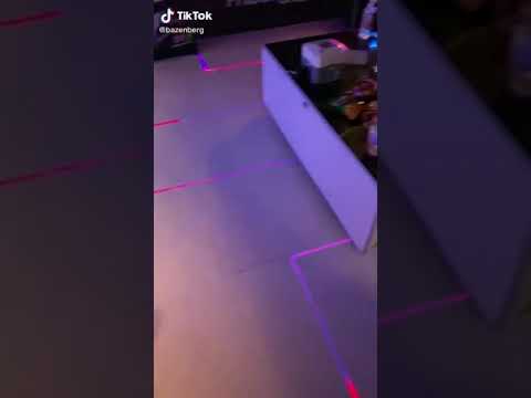 لما تكون خليجي ومايفرق معاك كورونا لان الفلوس هية الاساس والشعب العربي يموت ربنا يسامح السعودية