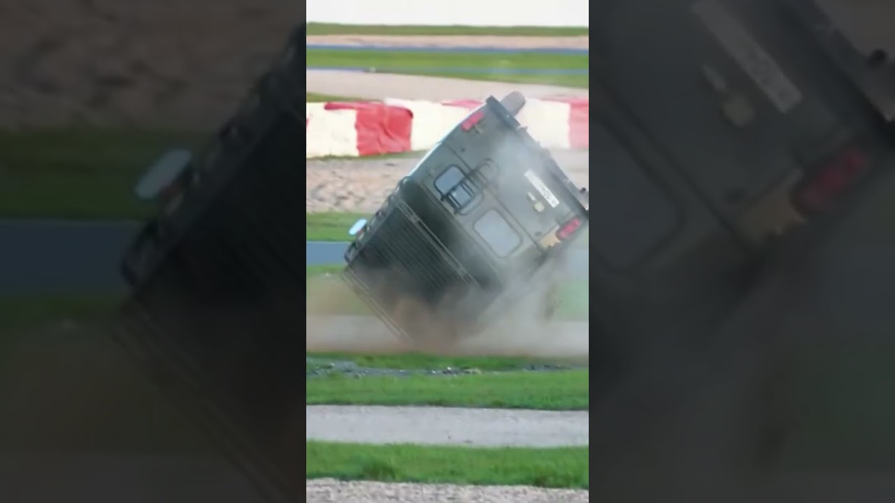 Равшан разбил машину 