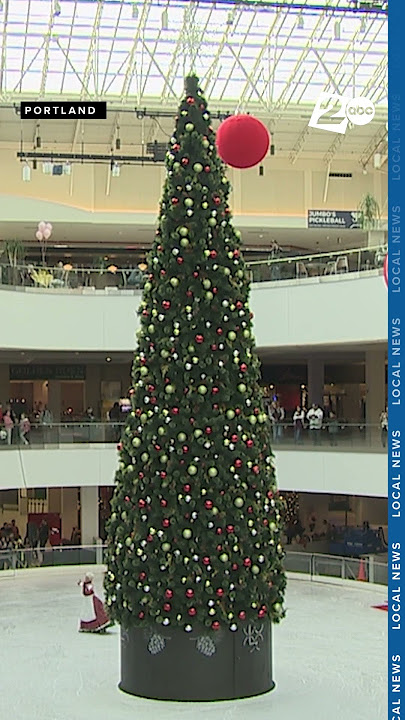 Mrs. Claus lights the Lloyd Center Christmas Tree on Saturday, November 15th