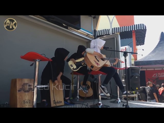 Live Acoustic _Voice Of Baceprot - Chop Suey ( cover SOAD) Garut 2016 class=