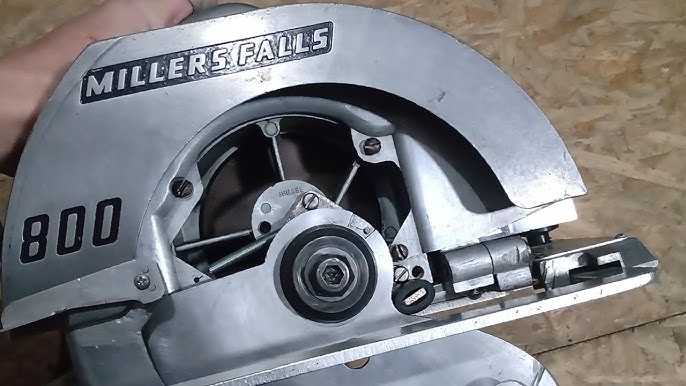 Vintage BLACK & DECKER 7390 7-1/4 Circular Saw Tested