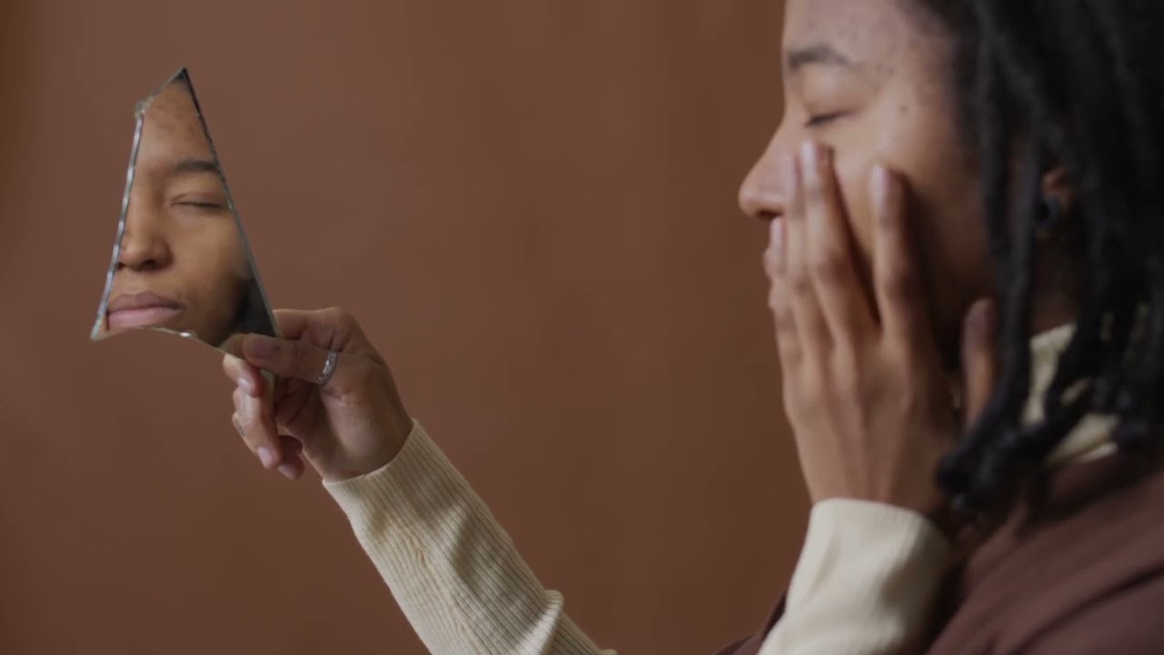 Trevor Howe - "She Seeks Utopia"