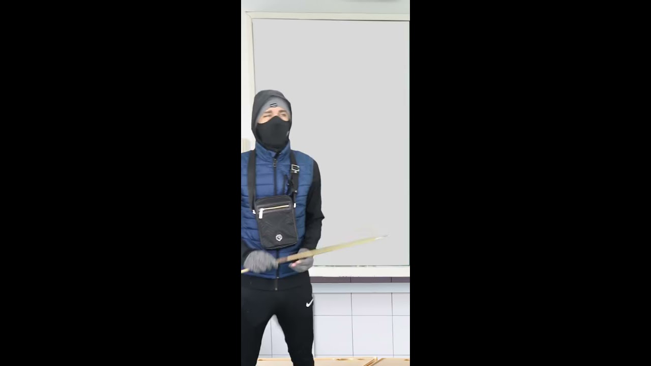 Roadman Teaches UK Slang In US School Shorts
