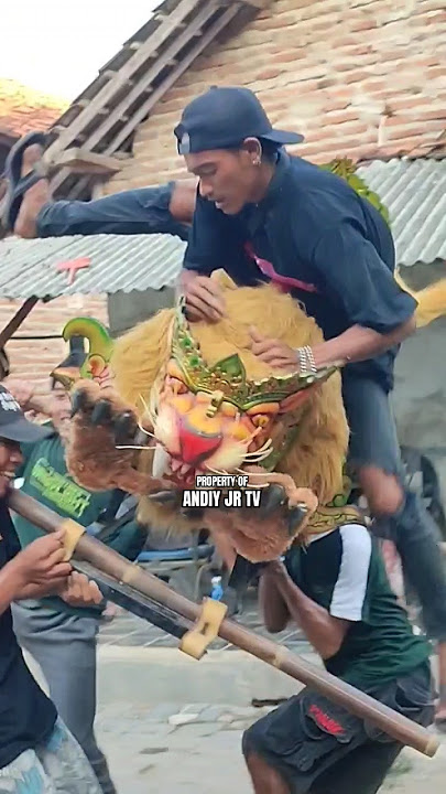 DETIK-DETIK TERJ4TUH DARI SINGA DEPOK #shortviral #jatuh #singadepok #fypシ