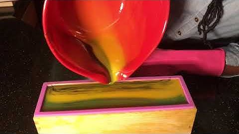 One pot wonder Cold Process Soap (Technique video)