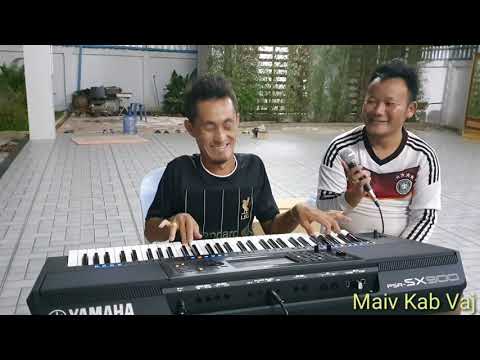 Video: Yuav Qhia Tus Me Nyuam Ua Si Qhov Piano