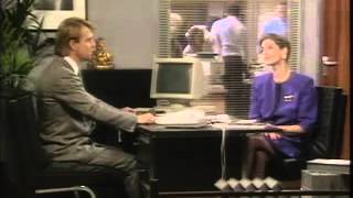 Drop The Dead Donkey   Pilot Episode