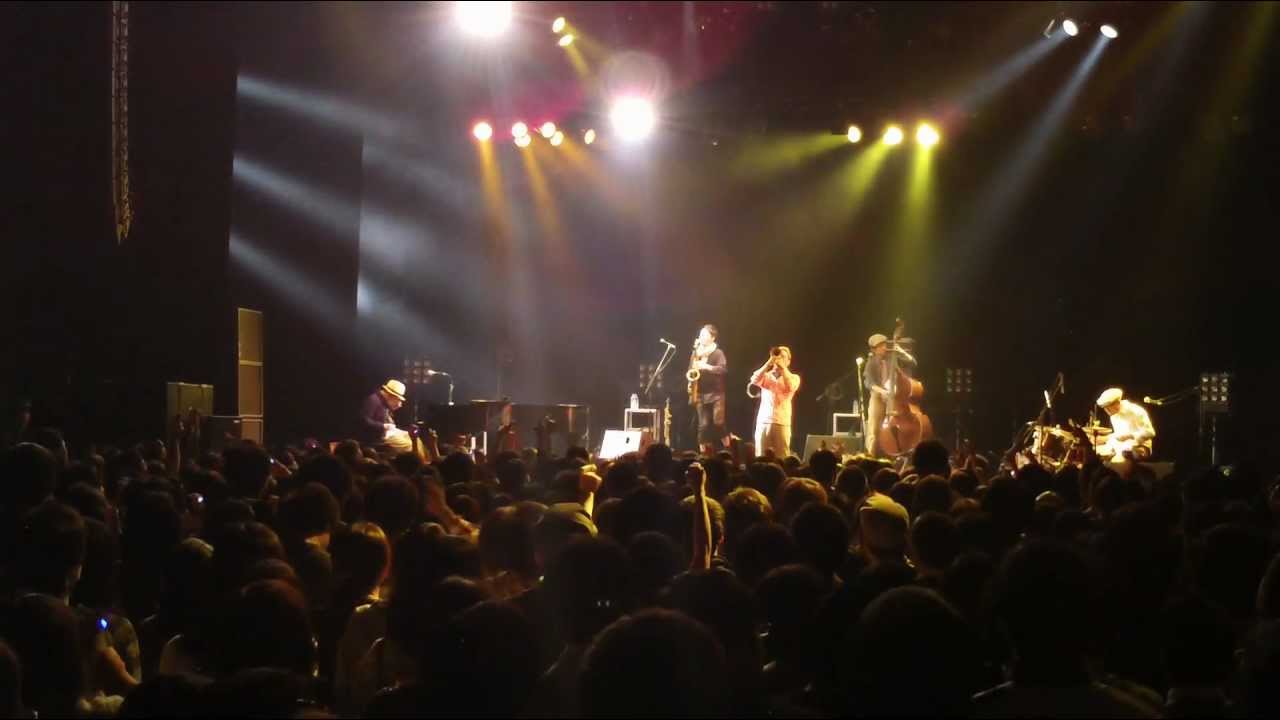 M3 Happy-go-Lucky Performed by PE'Z - YouTube