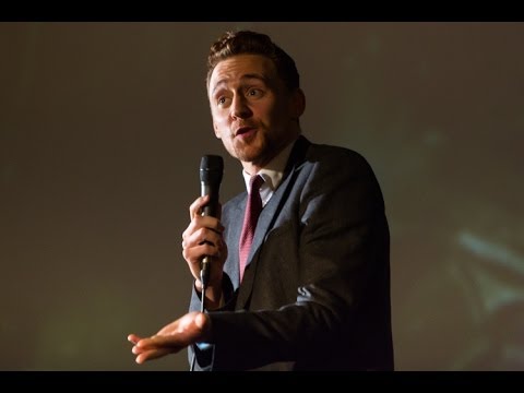 Tom Hiddleston impersonation at Popcorn Taxi: Owen Wilson as 'Loki'.