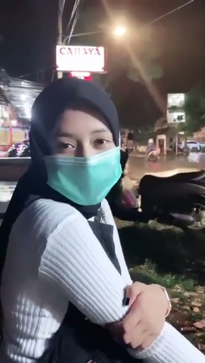 prank temen lagi jalan sama pacar pake video ini lihat endingnya #prank ngakak🤣