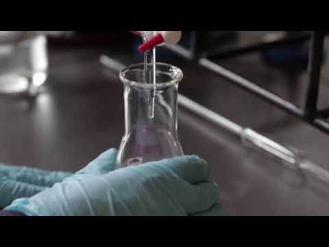 Video: Kas ir titrimetrija ķīmijā?