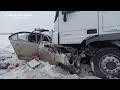 22.01.2021г - 28-летняя женщина на Volkswagen Polo залетела под встречный большегруз Mercedes.