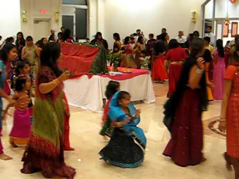 Garba for Children at Ekta Mandir