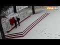 Подростки изуродовали стелу в парке «Космос» Каменска-Уральского