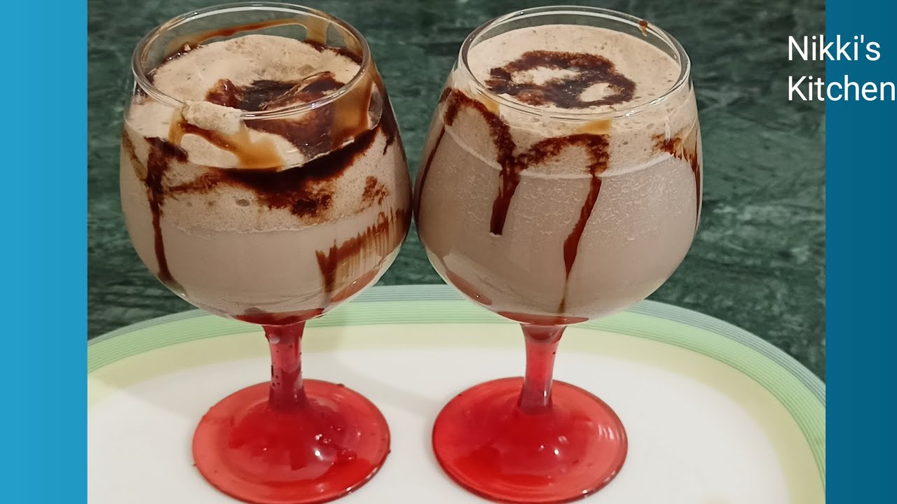 गर्मी में ठंडा ठंडा चौकलेट मिल्क शेक घर में बनाएं। Chocolate Milk Shake