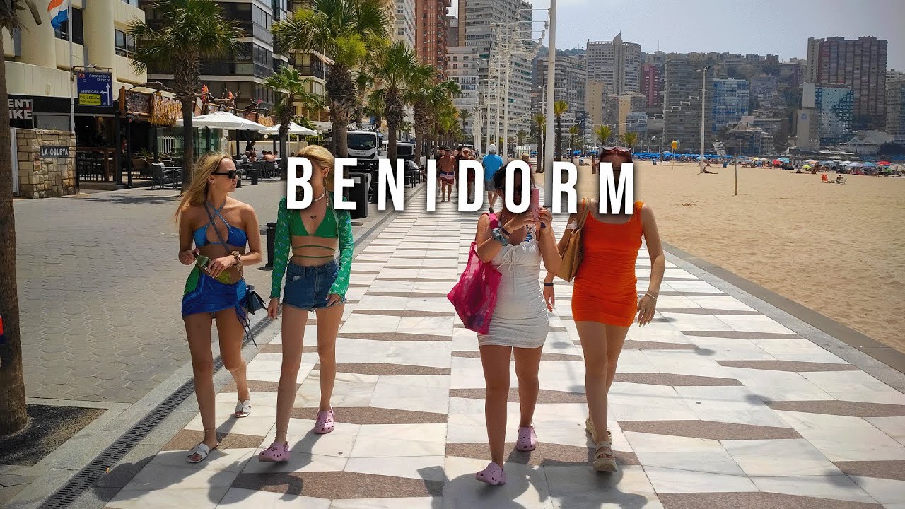 Living in Benidorm: Life on Avenida Alfonso de Puchades