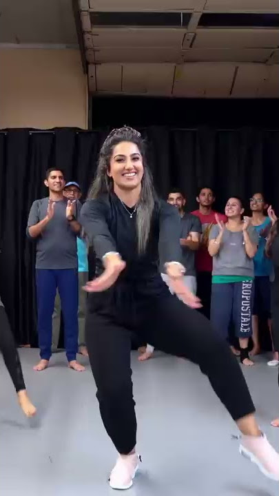 Best Girl Bhangra to Hon Wala Sardar