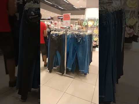 المولات في تركيا التسوق في تركيا الجينز   لسي وايكيكي الملابس في تركيا