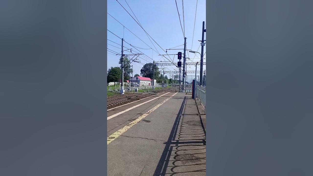 #train #music #railway поезд Сапсан проезжает по станции Решетникова по второму пути третий Сапсан #train #music #railway поезд Сапсан проезжает по станции Решетникова по второму пути третий Сапсан