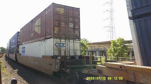 CSX Q158 passed west at Bound Brook, NJ
