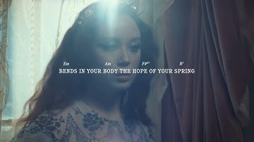 Laufey - Forget-Me-Not (Official Lyric Video with Chords)