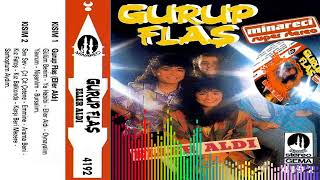 Gurup Flaş -  Kız Balkonda Resimi