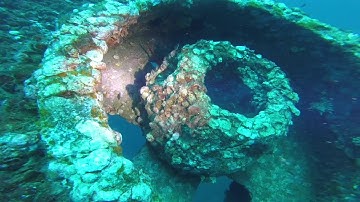 Diving the USS Oriskany