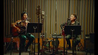 Pete Molinari - &quot;Waiting For A Train&quot; featuring Jakob Dylan LIVE from Studio A