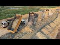 ឡានចាក់ដីធ្វើផ្លូវ Road construction - Awesome dump trucks loading dirt & Komatsu bulldozer pushing