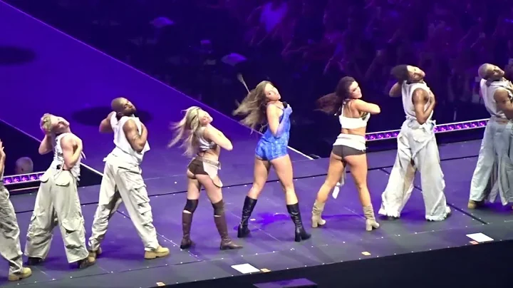 Tate McRae - It's ok I'm ok - O2 Arena, London - 24 June 2025