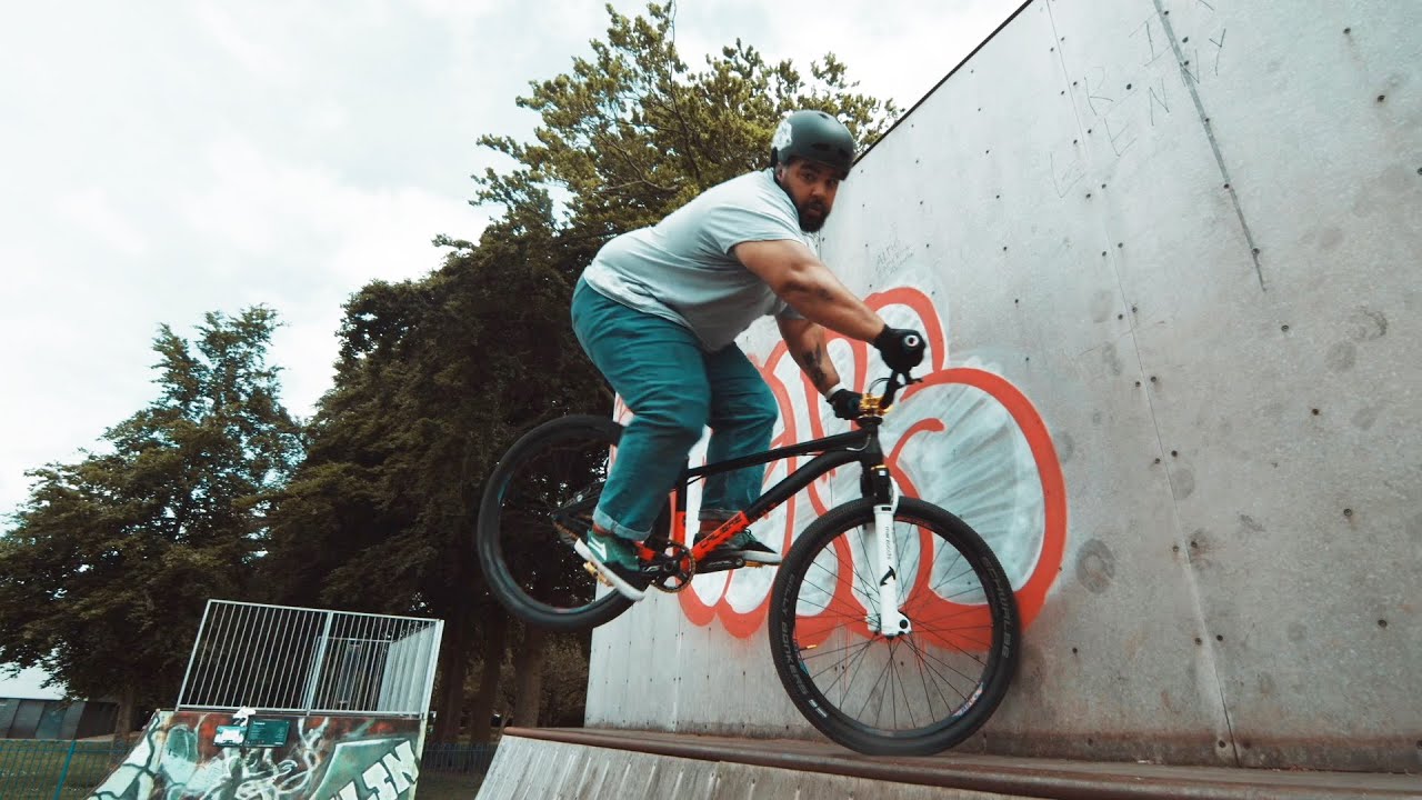 Video: 'All in a Day's Work' feat Landosteezy