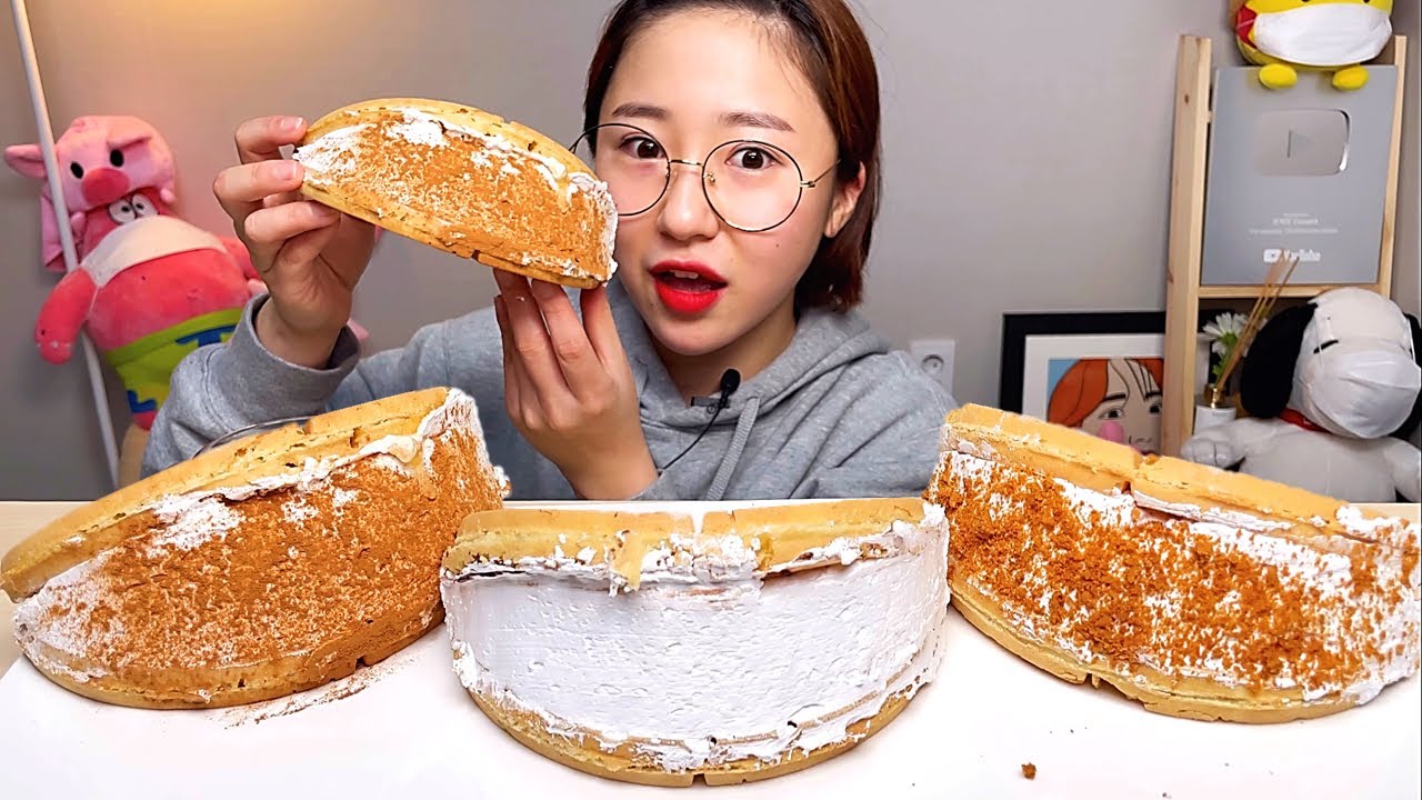 봉명동내커피 아메리칸 생크림 와플 로투스 누텔라 와플 디저트 먹방 Dessert Mukbang