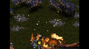 StarCraft Brood War Gameplay -  Zerg vs 7 Terran computers (스타1 저그 대 테란 1v7 컴까기)