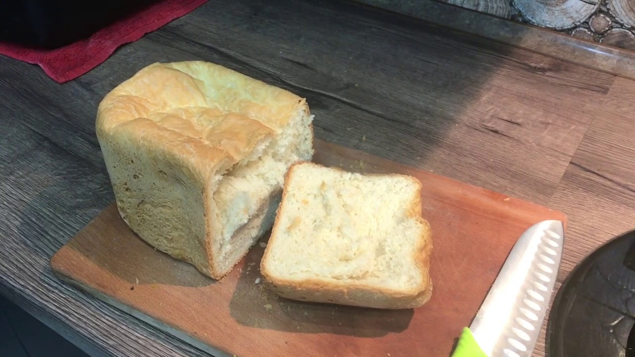 Рецепт хлеба на 900 грамм. Французский хлеб в хлебопечке. Французский хлеб на 700 грамм. Папа с хлебом. Папин хлеб.