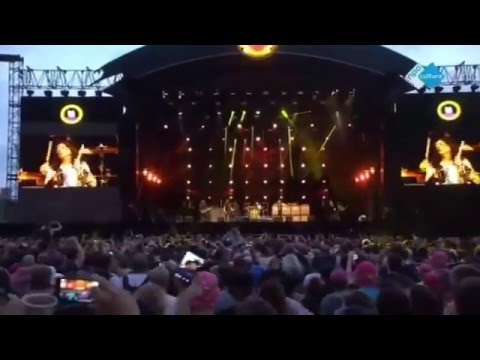 Slash Ft Myles Kennedy x The Conspirators Sweet Child Of Mine - Live At Pinkpop 2015