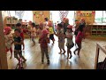 子どもたちも夢中になるダンス『サラダ☆サラ！』