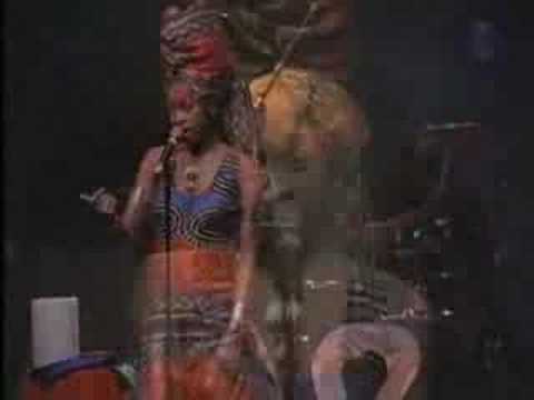 Erykah Badu - Call Tyrone (live)