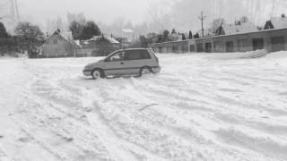 Drift Mitsubishi SpaceRunner