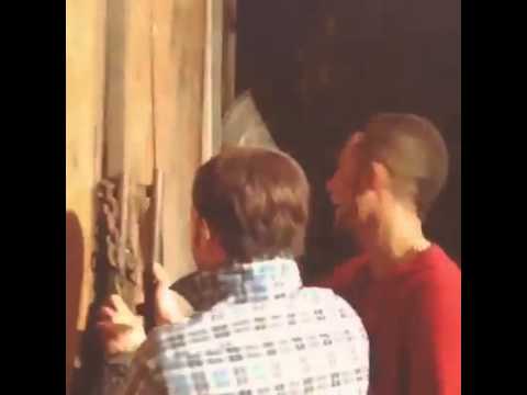 ميكنج قلب الاسد الشاب الكيوت ياكل بالشلووت هههههههههههههه