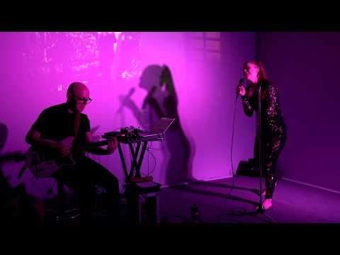 Adée - "One Last Time" (Ariana Grande cover)  in Vivians Garden, Kalmar arts museum