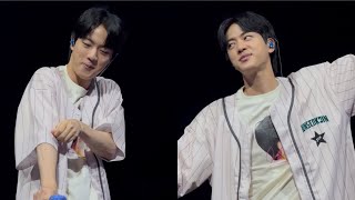 Download Lagu 250723 Dynamite + Butter + Mikrokosmos Soundcheck Run Seokjin Ep Tour BTS Jin Dallas Fancam Concert MP3 Download Lagu 250723 Dynamite + Butter + Mikrokosmos Soundcheck Run Seokjin Ep Tour BTS Jin Dallas Fancam Concert MP3