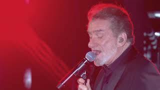 Eddy Mitchell – Il faut vivre vite (Live officiel au Palais des sports 2016)